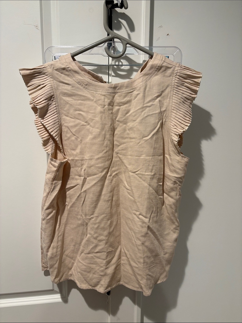 Wit & Wisdom Pleated Ruffle Sleeveless Camisole in Light Beige